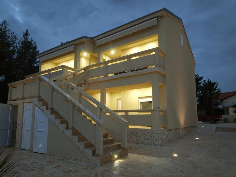 Paradise Resort Vanesa วีร์ ภายนอก รูปภาพ